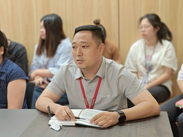 海昌副總經(jīng)理方高敏先生 海昌副總經(jīng)理方高敏先生