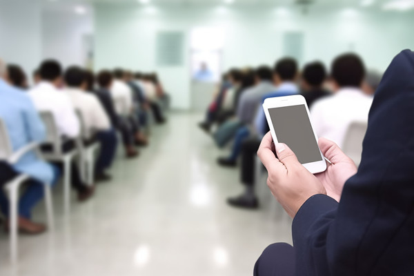 滾動(dòng)預(yù)算咨詢：協(xié)助企業(yè)實(shí)施滾動(dòng)預(yù)算，持續(xù)優(yōu)化預(yù)算