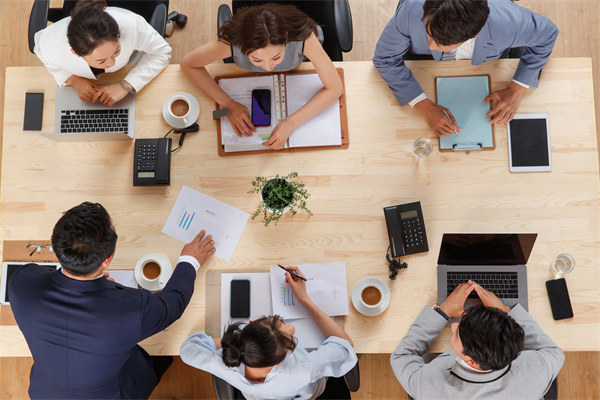 關(guān)鍵績效指標（KPI）：明確目標，跟蹤進展