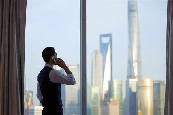 領(lǐng)導(dǎo)智慧：培養(yǎng)卓越領(lǐng)導(dǎo)者，引領(lǐng)企業(yè)不斷前行