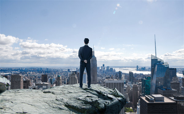 戰(zhàn)略眼光：洞察市場(chǎng)趨勢(shì)，搶占先機(jī)引領(lǐng)未來