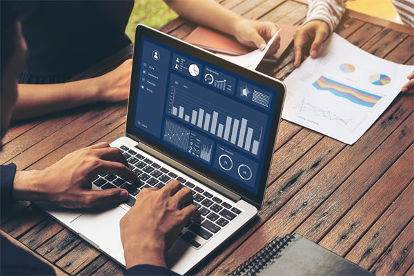 薪酬績效與戰(zhàn)略目標協(xié)同，推動企業(yè)持續(xù)發(fā)展與成長