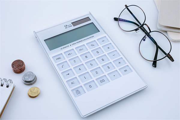 根據(jù)薪酬的構(gòu)成來確定不同競爭性薪酬政策怎么制定？