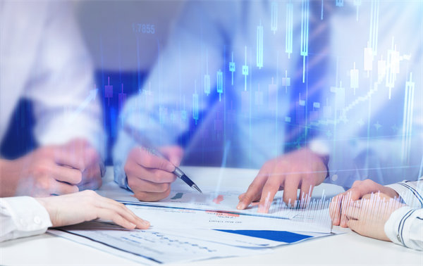 如何在快速變化的市場(chǎng)中精準(zhǔn)定位企業(yè)戰(zhàn)略方向？