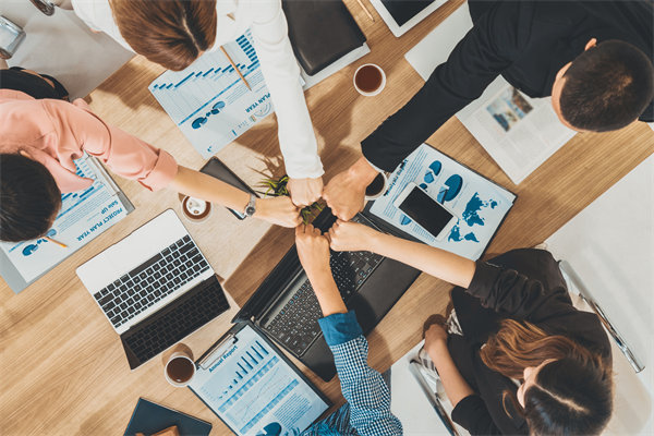 如何構(gòu)建核心競爭力以實現(xiàn)可持續(xù)發(fā)展戰(zhàn)略？