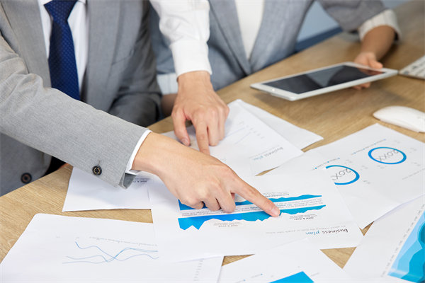 隨著業(yè)務(wù)發(fā)展，如何靈活調(diào)整組織規(guī)模與結(jié)構(gòu)？