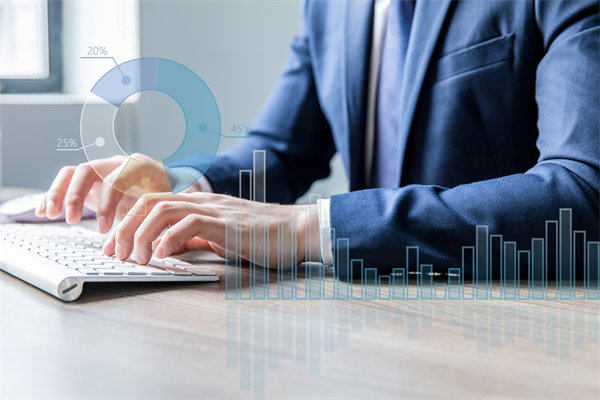 如何利用數(shù)據(jù)分析優(yōu)化年度經(jīng)營決策，實現(xiàn)精準管理？