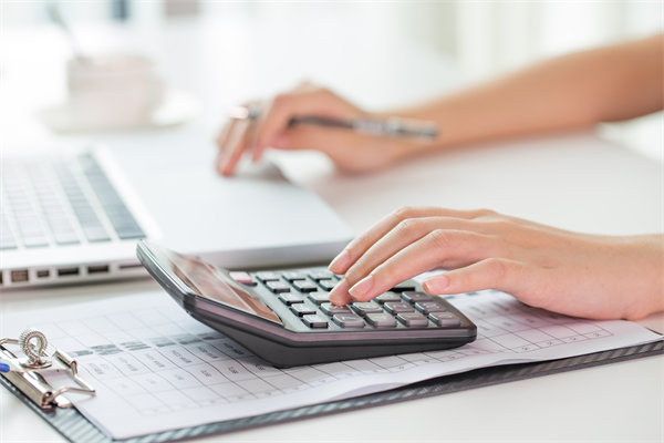 環(huán)境快速變化，如何確保預(yù)算執(zhí)行的靈活性和適應(yīng)性？