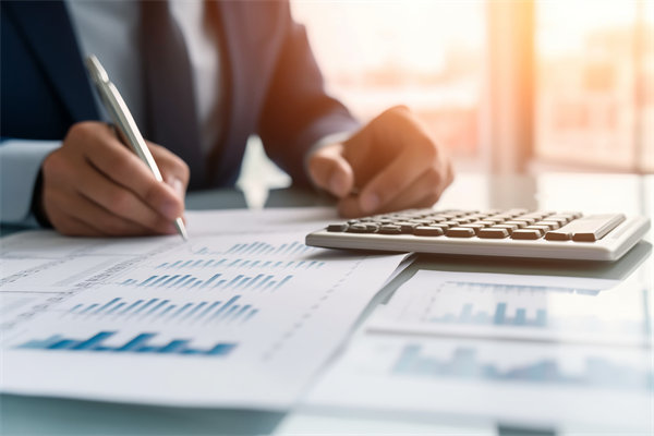 市場(chǎng)趨勢(shì)分析，如何精準(zhǔn)指導(dǎo)年度經(jīng)營(yíng)計(jì)劃策略？