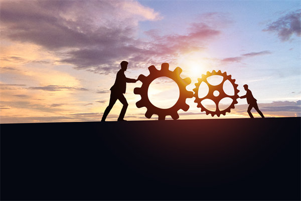 企業(yè)管理固化提升空間有限，如何進(jìn)行商業(yè)重組突圍？