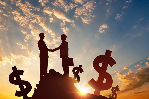 集團(tuán)管控中如何平衡總部與子公司決策權(quán)？集權(quán)與放權(quán)？