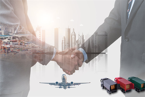 在全球化背景下，企業(yè)如何制定跨國(guó)戰(zhàn)略規(guī)劃？