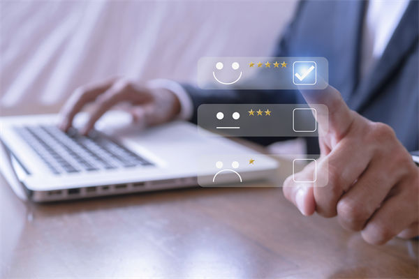 博士情侶瞞著領(lǐng)導(dǎo)下班擺攤月入3萬3，企業(yè)薪酬管理的啟發(fā)