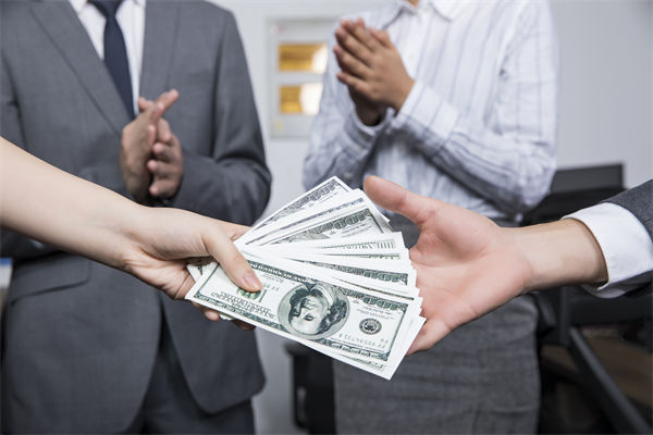 薪酬優(yōu)化時(shí)，如何評(píng)估員工貢獻(xiàn)與崗位價(jià)值？