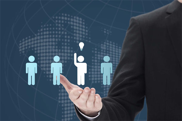 制定年度經(jīng)營(yíng)計(jì)劃時(shí)，如何平衡創(chuàng)新與風(fēng)險(xiǎn)？