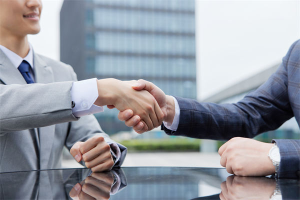 客戶(hù)為中心，管理咨詢(xún)?nèi)绾沃ζ髽I(yè)優(yōu)化服務(wù)體驗(yàn)？