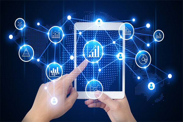 預(yù)算編制過(guò)程中，如何平衡長(zhǎng)期規(guī)劃與短期需求？