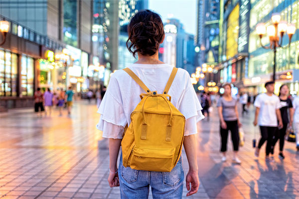 明年消費(fèi)市場(chǎng)總體態(tài)勢(shì)如何？企業(yè)對(duì)此有哪些啟示？