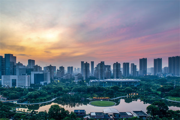 佛山預(yù)算管理咨詢公司如何助力企業(yè)實(shí)現(xiàn)預(yù)算精準(zhǔn)控制？