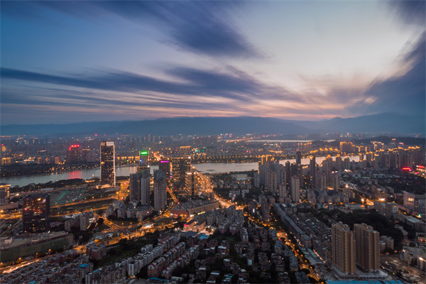 企業(yè)如何借助福州咨詢公司優(yōu)化組織運(yùn)作流程與效能？