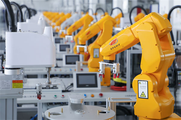 數(shù)字化轉(zhuǎn)型對(duì)制造業(yè)生產(chǎn)管理的深遠(yuǎn)影響有哪些？