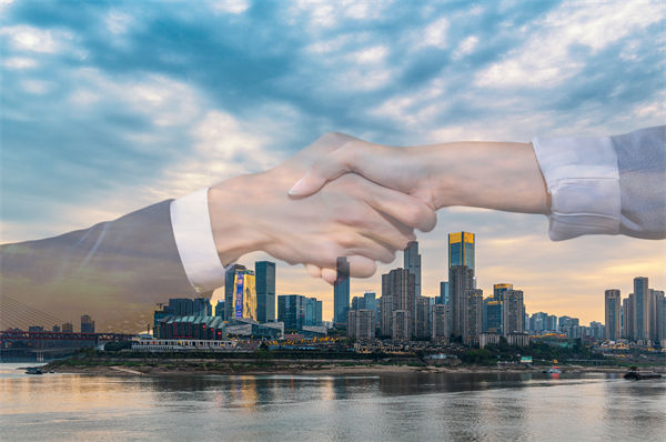 集團(tuán)管控咨詢(xún)?nèi)绾螏椭髽I(yè)構(gòu)建協(xié)同高效的管理團(tuán)隊(duì)？