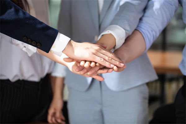 新老員工文化沖突不斷，企業(yè)文化怎樣實(shí)現(xiàn)融合傳承？