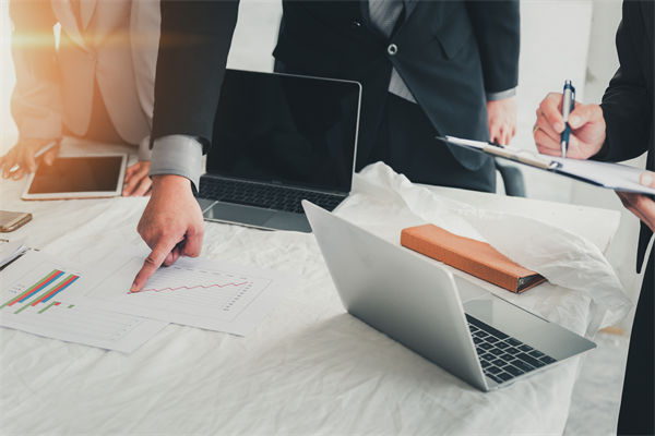 戰(zhàn)略規(guī)劃年年重做卻無(wú)效，到底缺了哪環(huán)落地邏輯？