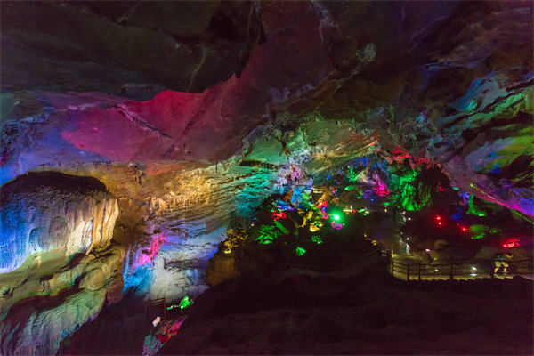 清遠(yuǎn)精益生產(chǎn)咨詢公司聚焦瓶頸，怎樣幫工廠突破效率提升臨界點(diǎn)？