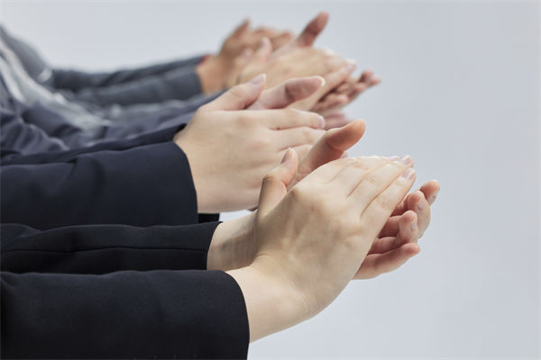 企業(yè)文化管理為何總走樣？這些隱性斷層您察覺了嗎？