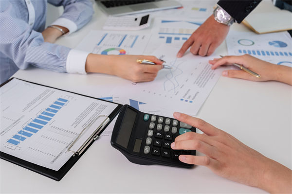 預算成紙上空談，怎樣讓數(shù)據(jù)真正驅動決策落地？