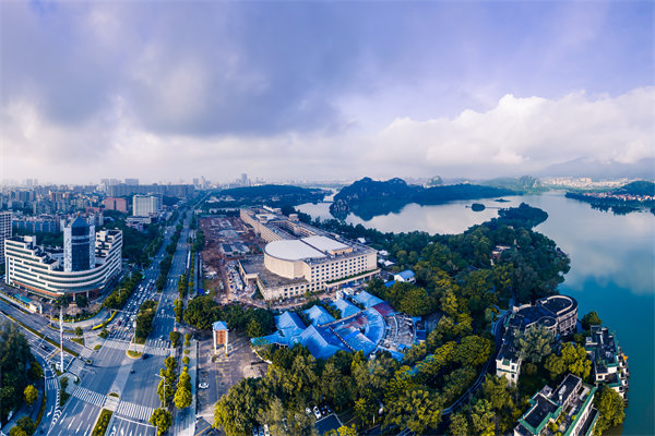 企業(yè)陷戰(zhàn)略迷茫難尋增長路，肇慶戰(zhàn)略咨詢公司能指明方向嗎？