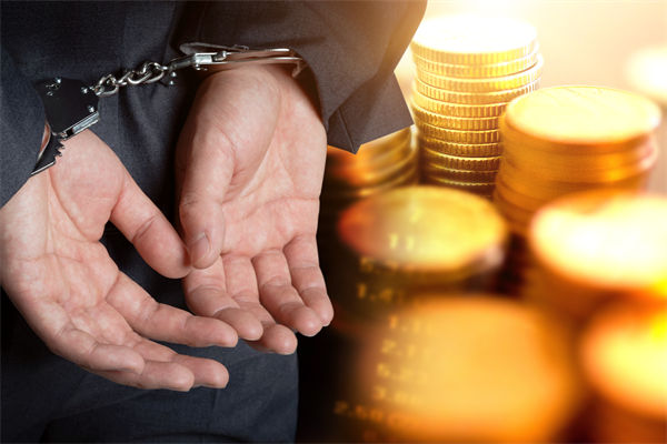 集團(tuán)管控管理：董事長和明星女友內(nèi)幕交易被刑拘