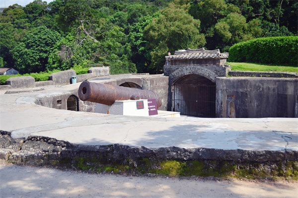 企業(yè)戰(zhàn)略飄在半空落地難，東莞戰(zhàn)略咨詢公司能釘牢嗎？