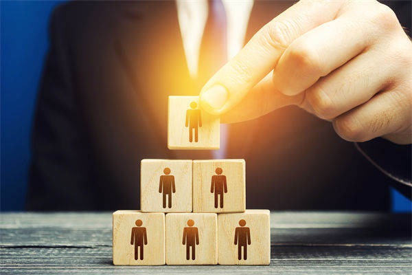 組織規(guī)劃管理咨詢：品牌月餅被指涂改日期后銷售